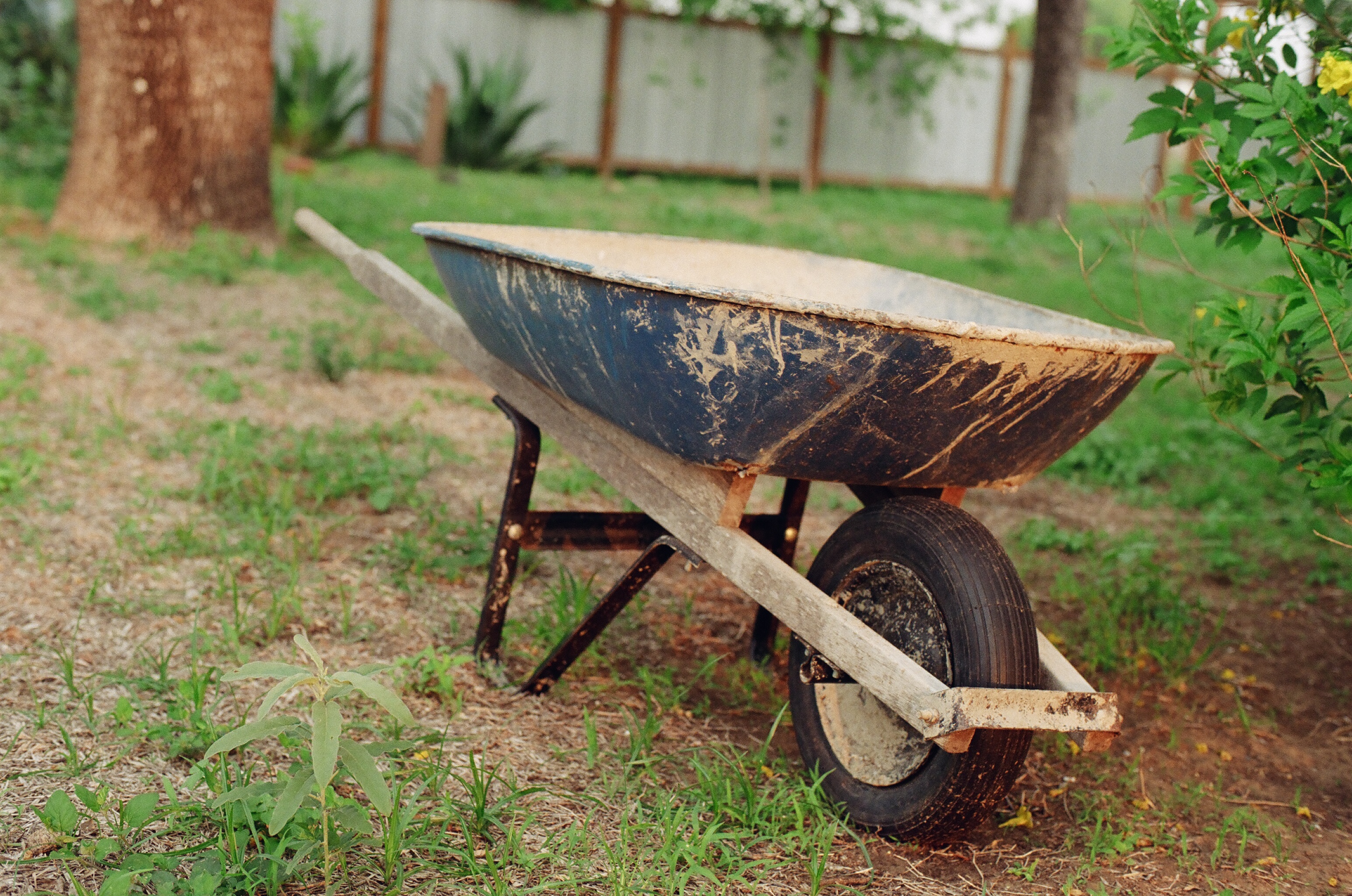 File:Empty Wheelbarrow.JPG