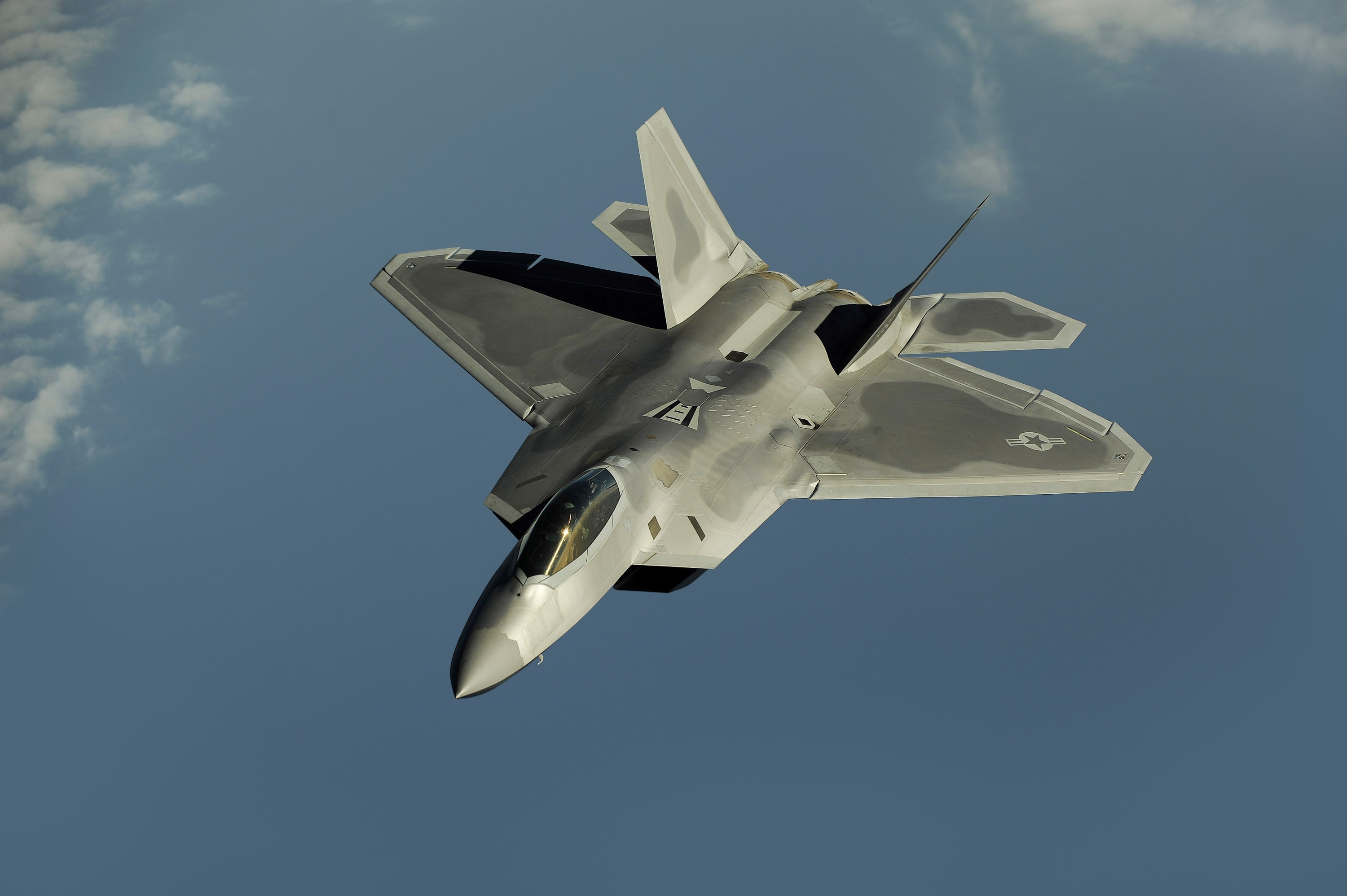 F-22_Raptor_edit1.jpg