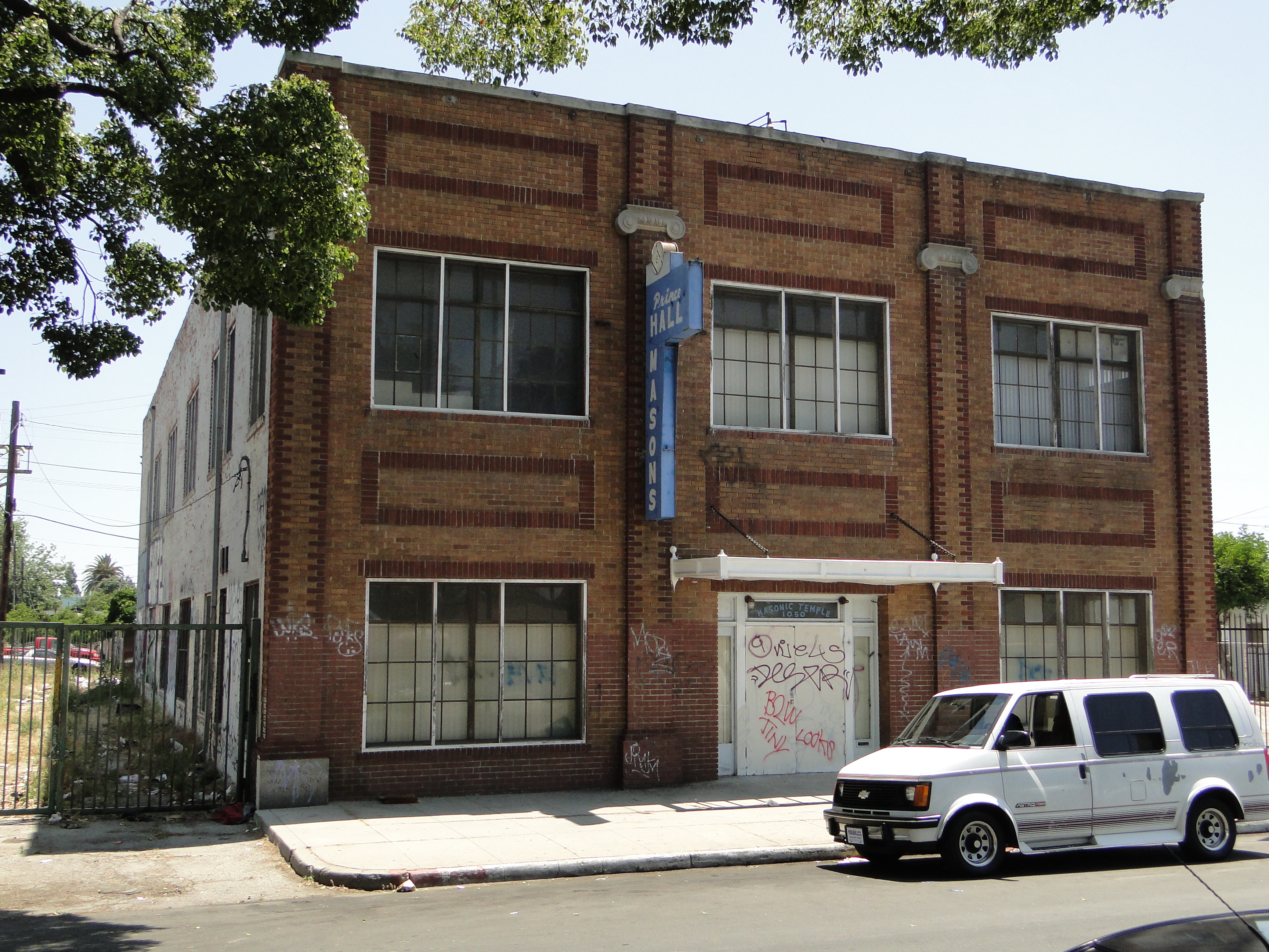 File:Prince Hall Masonic Temple (Los Angeles, California).jpg