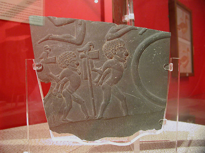 File:Hierakonpolis Palette fragment.jpg