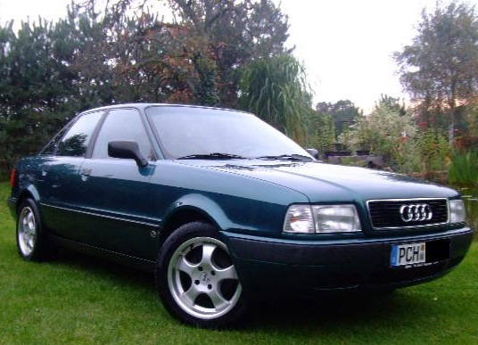 Audi B4 80