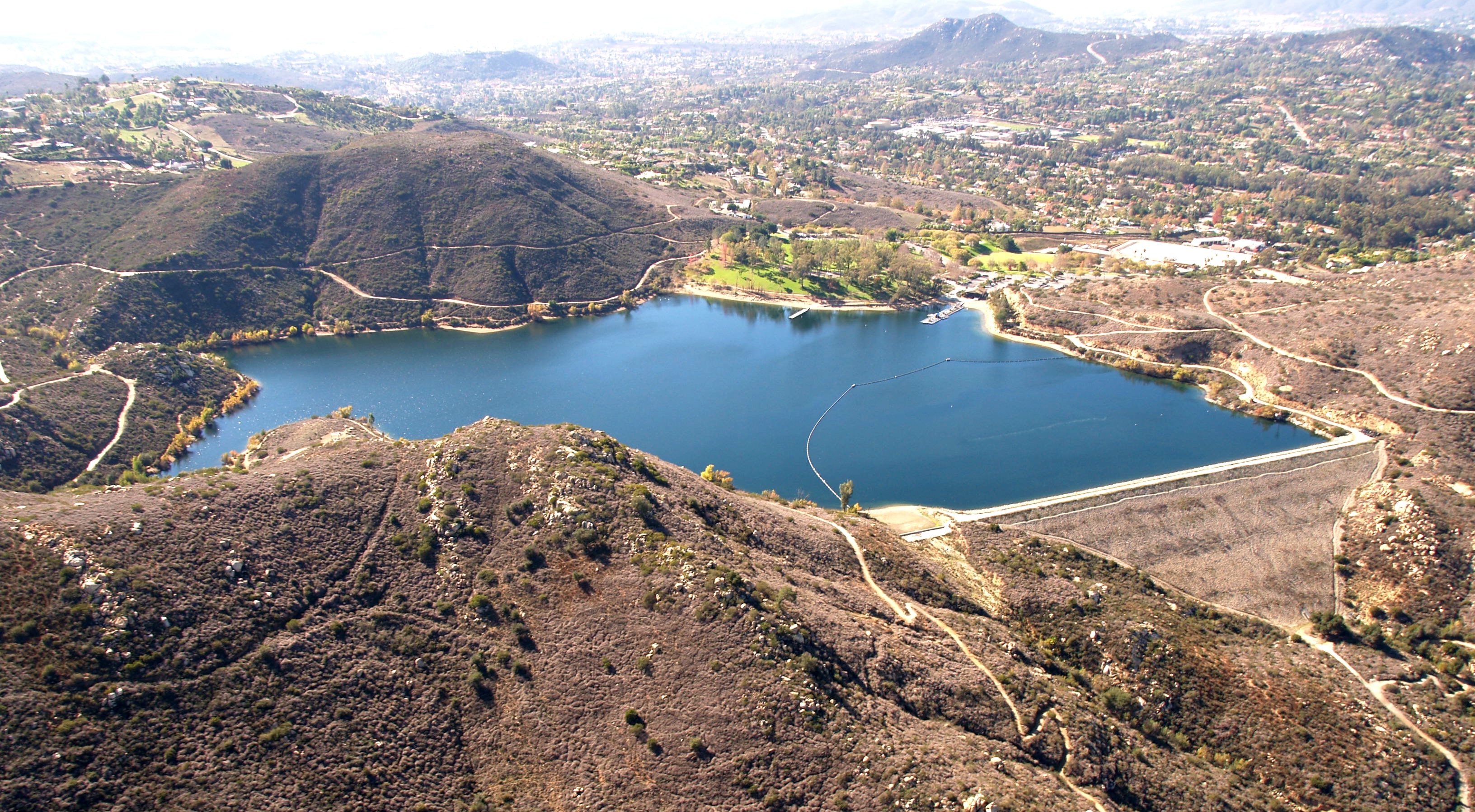 Photo of Lake Poway in Poway San Diego CA 92064 by Phil Konstantin from Wikimedia.org