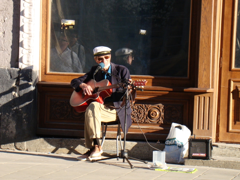 08595 Lviv. Alte Menschen