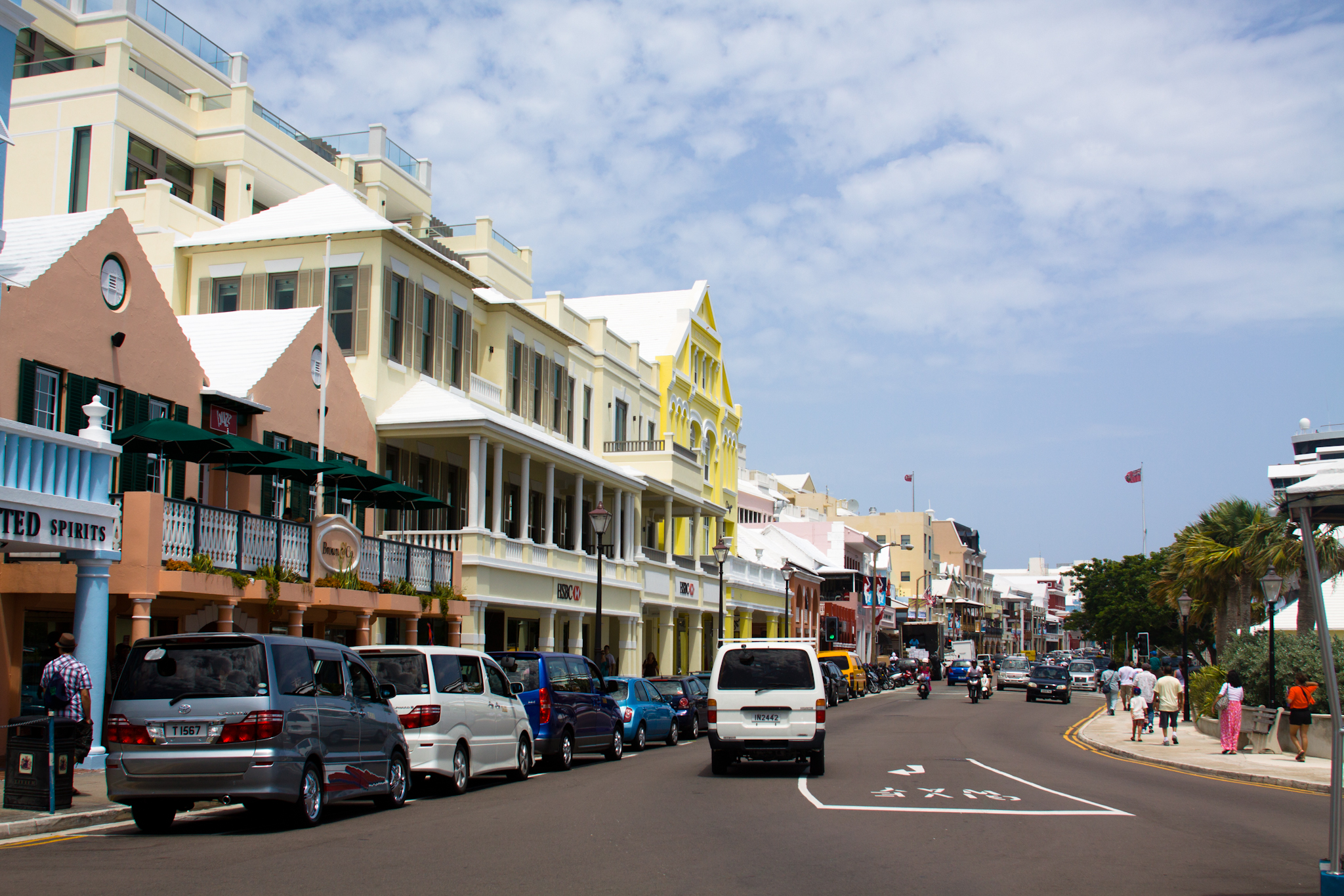 Front_Street,_Hamilton,_Bermuda.jpg