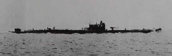 http://upload.wikimedia.org/wikipedia/commons/e/e7/Japanese_submarine_I51_1924.jpg
