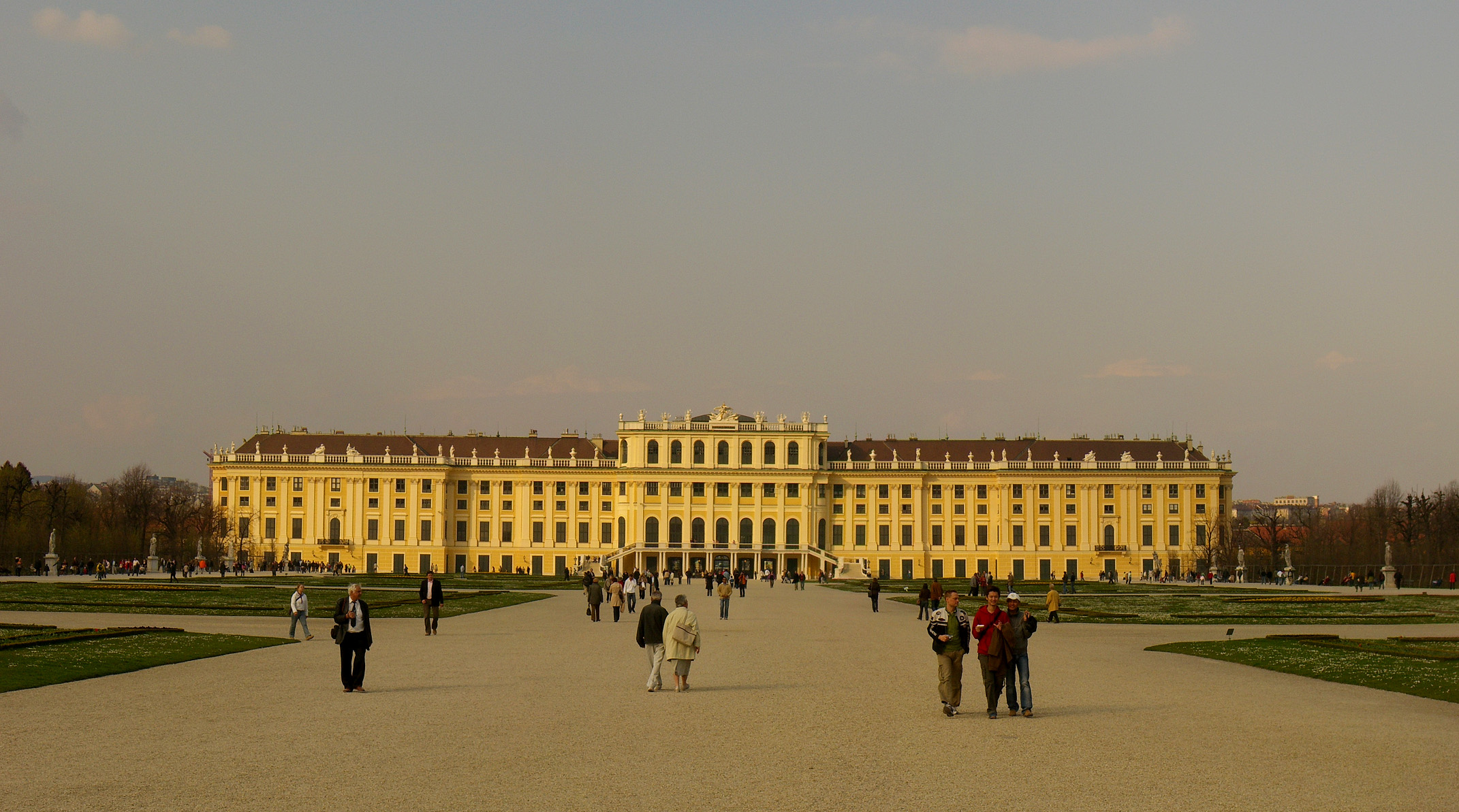 schonbrunn palace manner