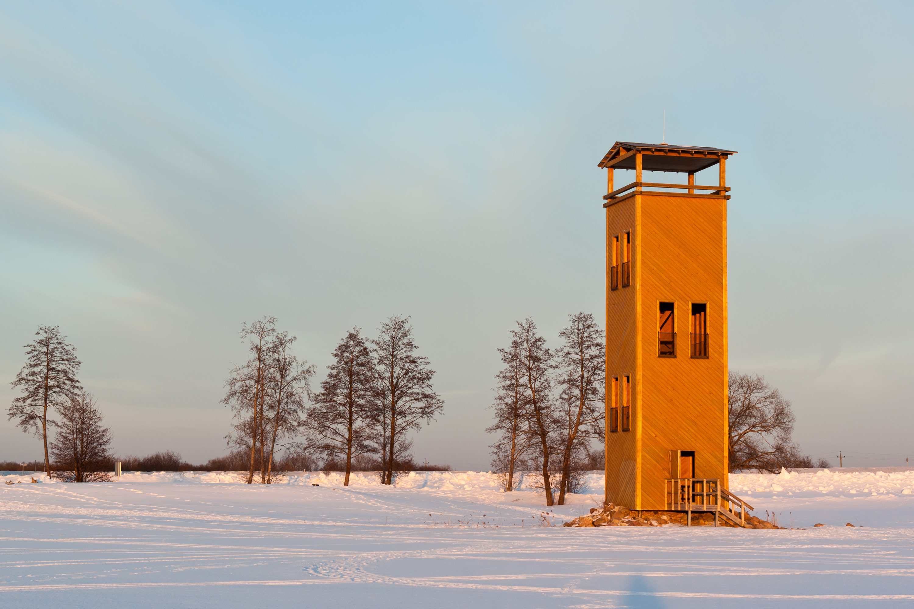 Beobachtungsturm Jõesuu am estnischee See Võrtsjärv - Quelle: WikiCommons