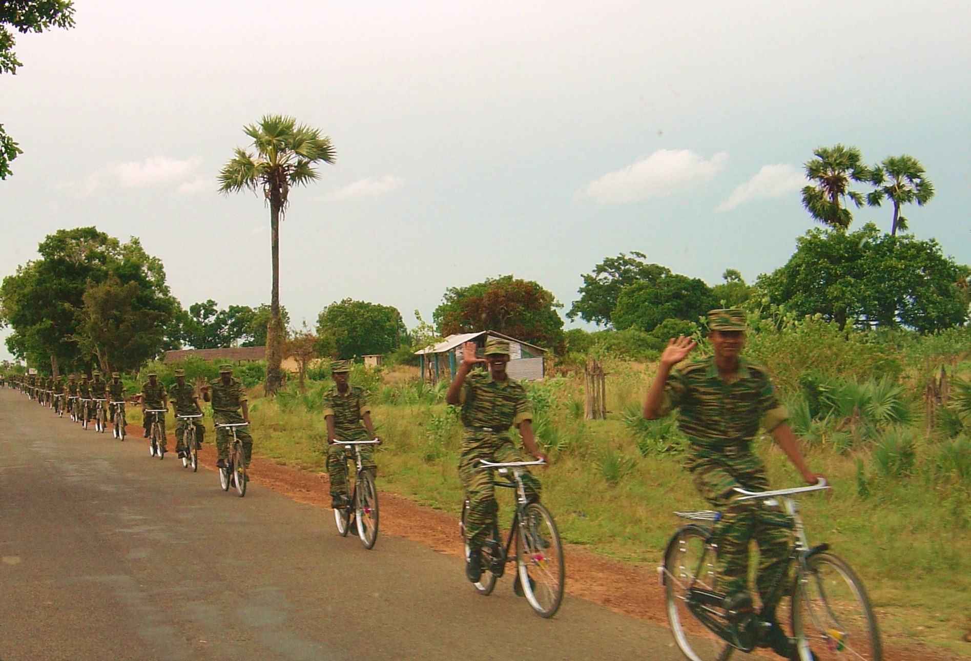 LTTE_bike_platoon_north_of_Killinochini_may_2004.jpg