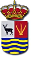 Corona Real de España. En el primero se representa un ciervo que significa el carácter de territorio de caza del término municipal en la Edad Media desde época de la reconquista, sobre campo de plata. A la derecha sobre campo de gules, aparece unas flores de Gualda en oro. Abajo en azul barras que representan la fuente de los cuatro caños.