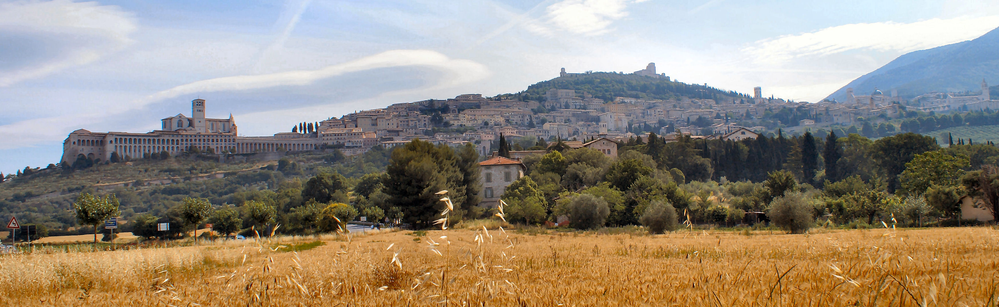 Panorama-Assisi.jpg