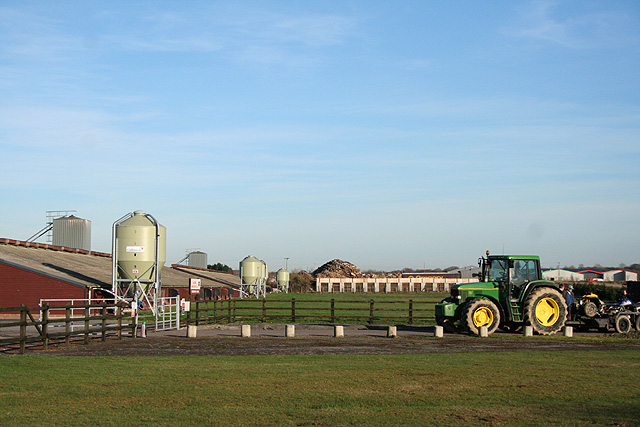 Winkleigh,_Winkleigh_Farm_-_geograph.org