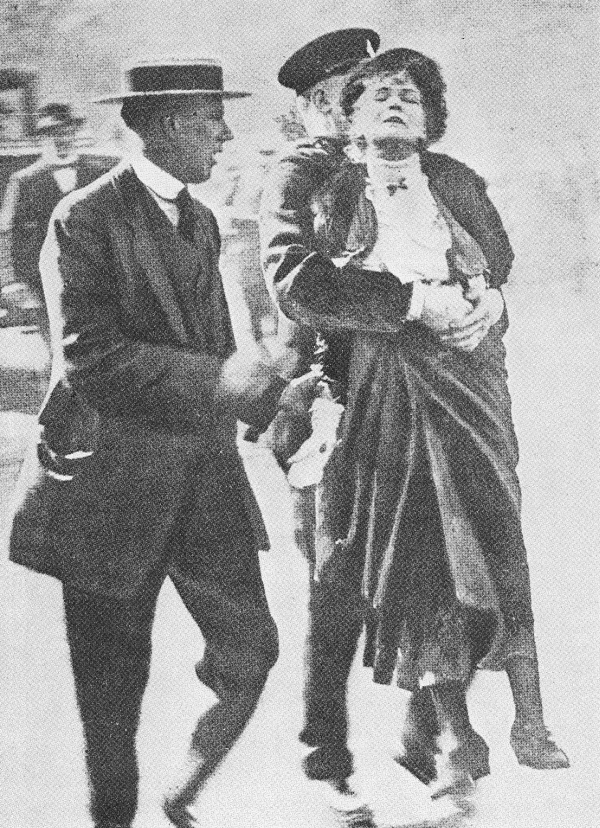 Emmeline Pankhurst being arrested at King's Gate in May 1914.