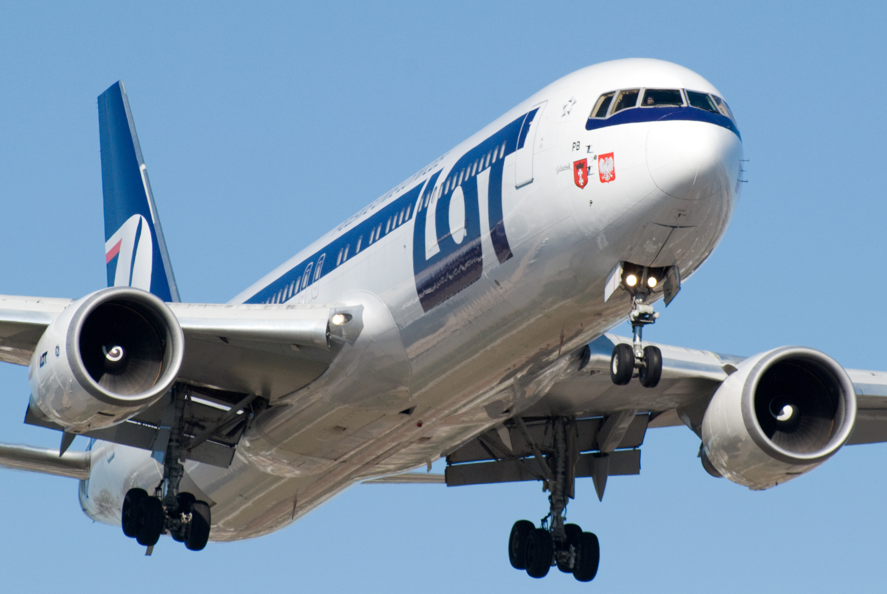 FileLOT Polish Airlines Boeing 767.jpg Wikimedia Commons