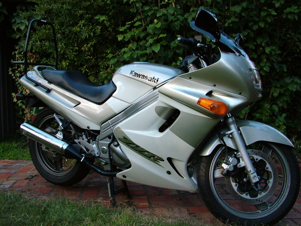 kawasaki zzr