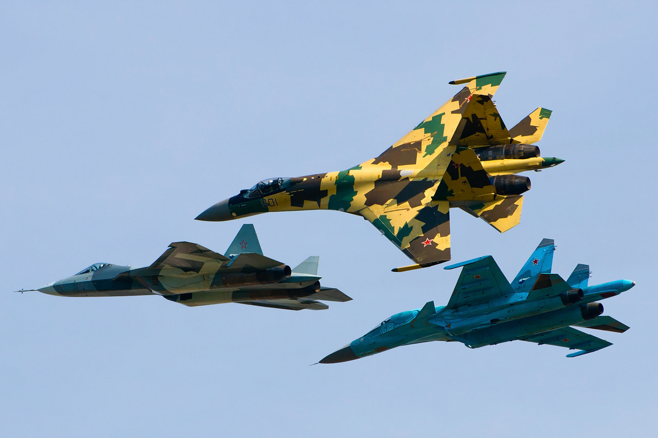 Russian Military Photos and Videos #2 - Page 4 Sukhoi_Su-35S,_Su-34_and_T-50_flying_together