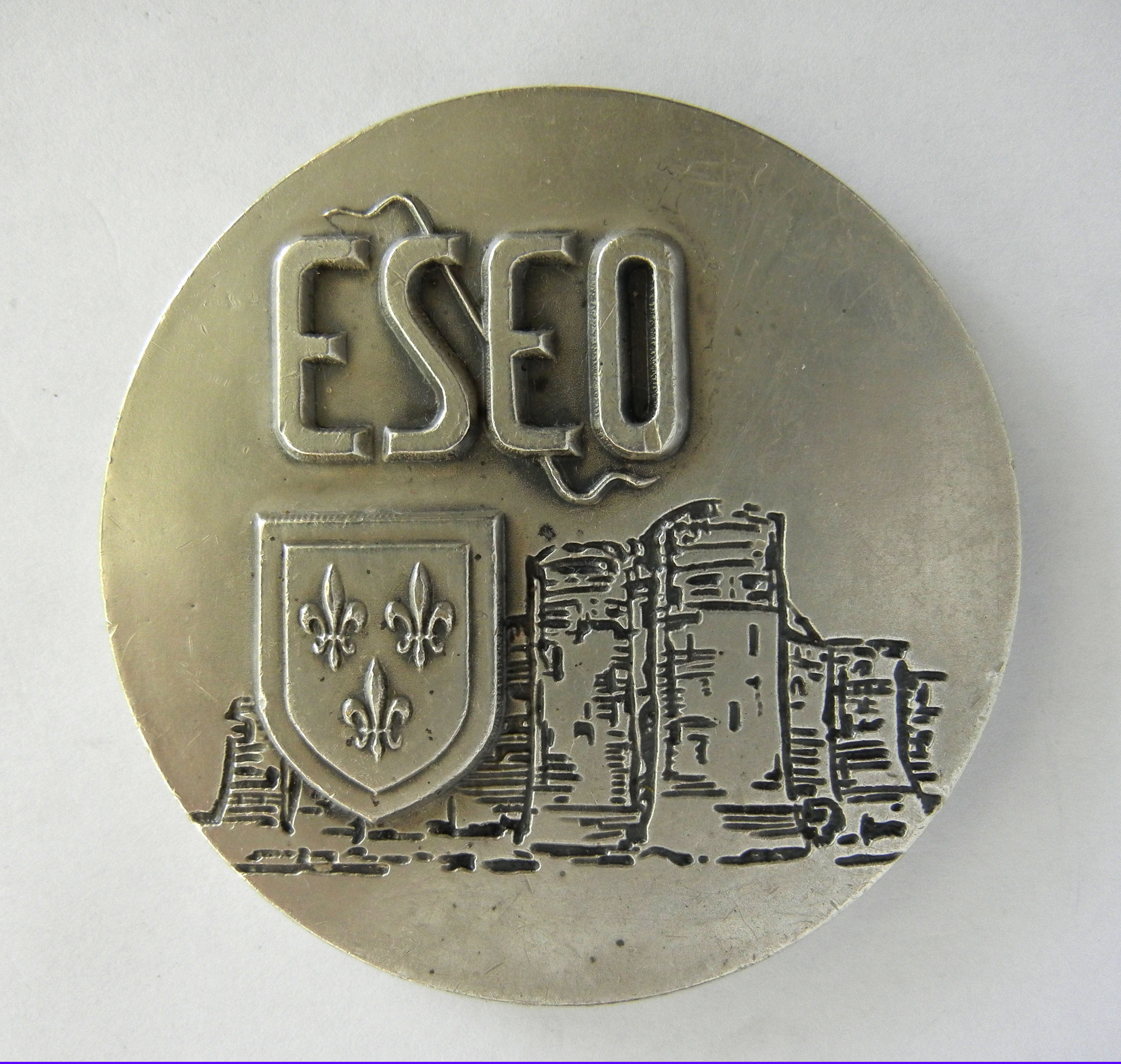 Médaille de l'ESEO (1).JPG