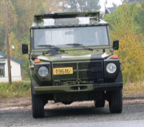FileMercedesBenz Gel ndewagen Norwegian military frontjpg