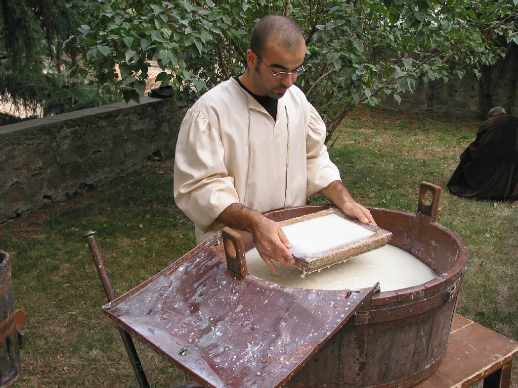 Festa Medivale di Monselice (Sept.) - The Art of Papermaking