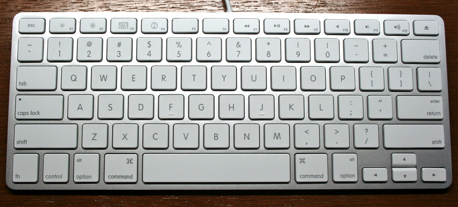 English: A1242 Apple Keyboard shipped with the...