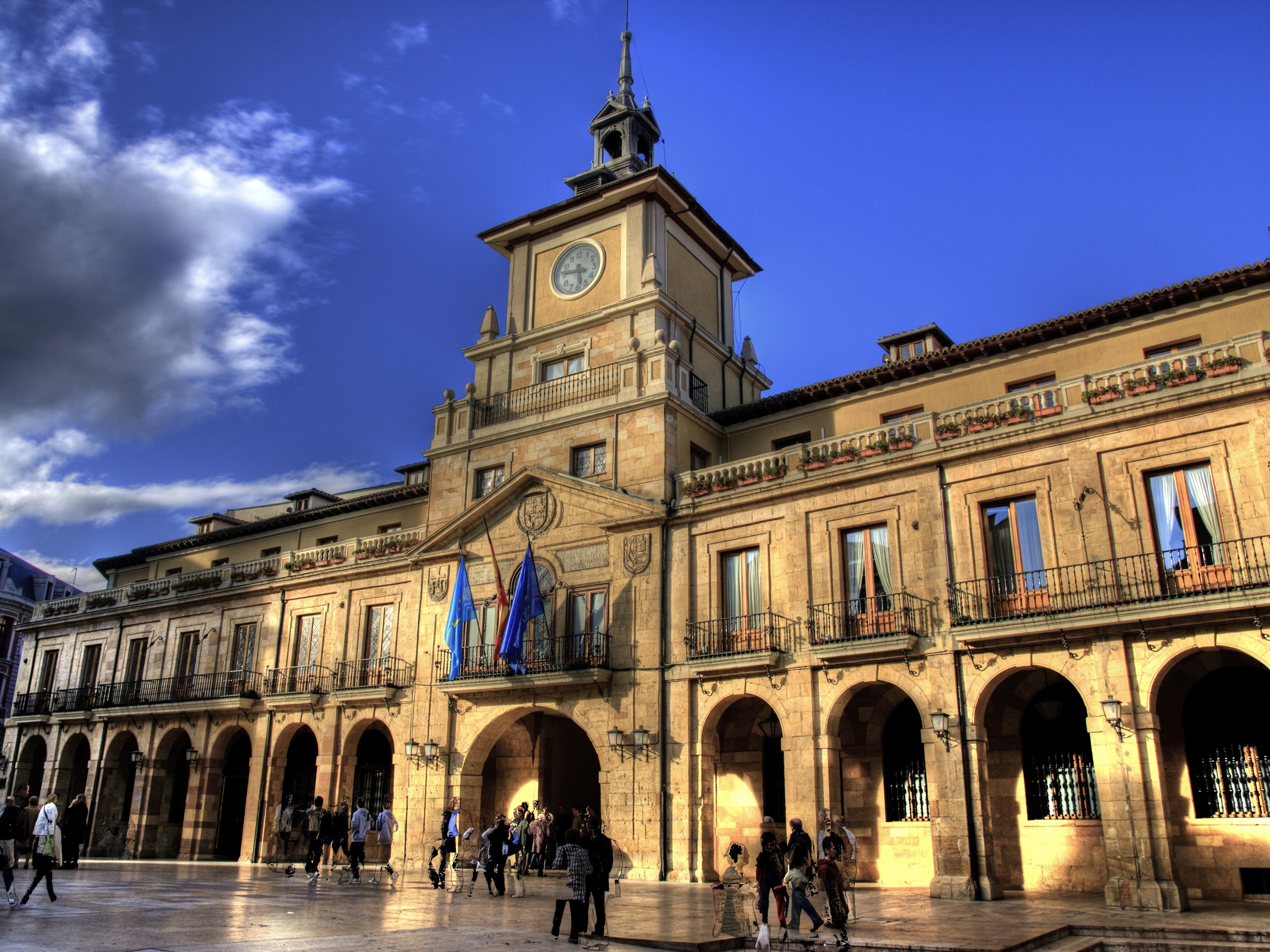 8 ciudades españolas en las que estudiar y pasárselo muy bien | The Idealist
