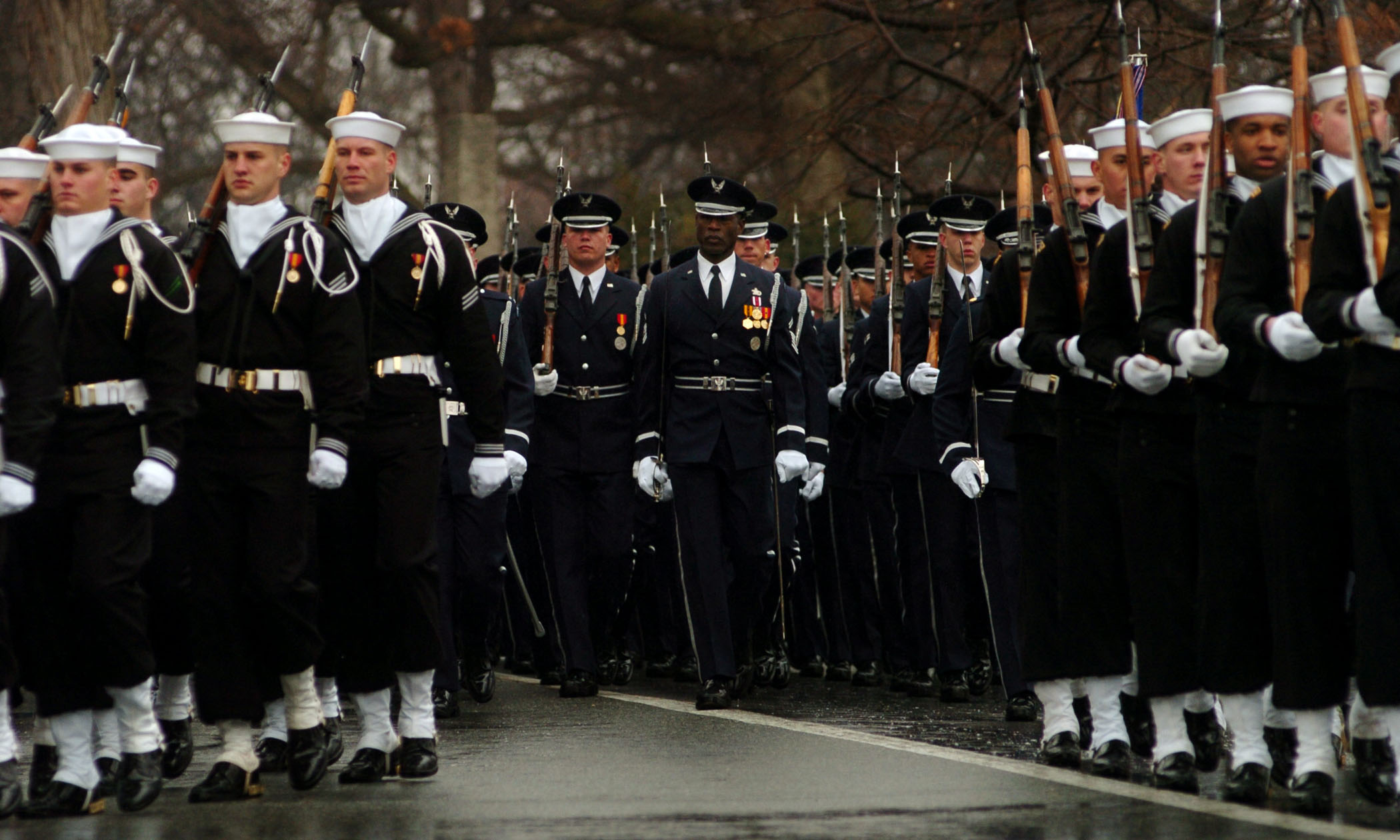 US_Navy_040224-N-6213R-007_Members_of_the_U.S._Forces_Honor_Guard_march_during_the_funeral_for_retired_Adm._Thomas_H._Moorer.jpg