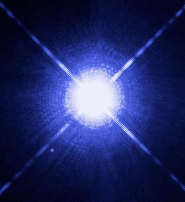 Zdjęcie Syriusza A oraz Syriusza B (u dołu, z lewej) wykonane przez Kosmiczny Teleskop Hubble'a