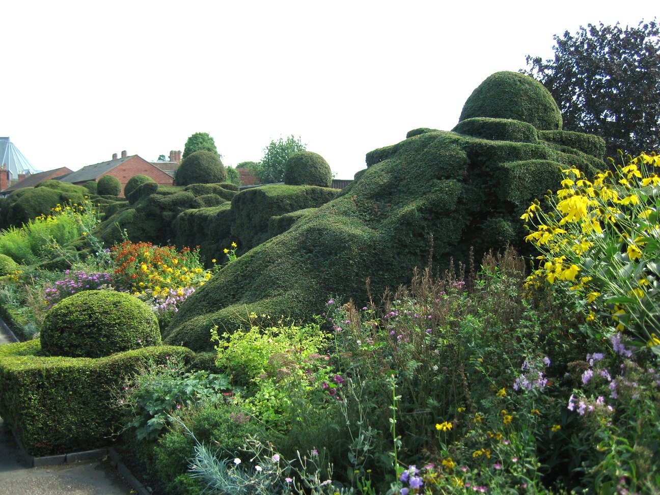 File:Great Garden, New Place, Stratford-upon-Avon.jpg - Wikimedia Commons