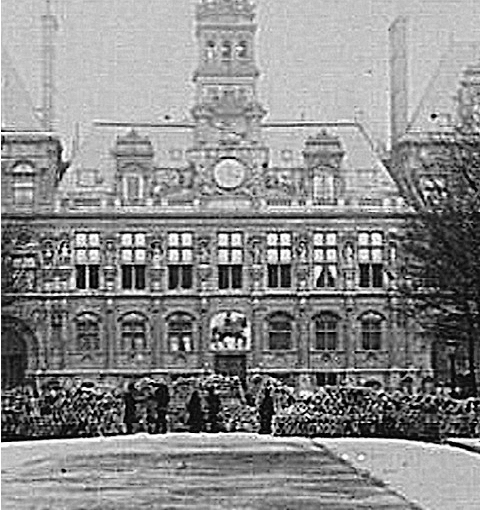 Hôtel de ville de Paris... avant et après le 23 mai 1871 (Wikipedia)