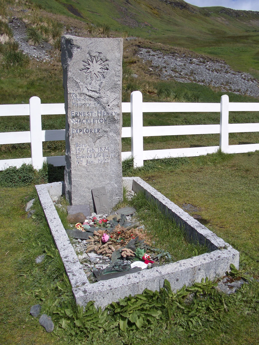 Shackleton_Grave_SouthGeorgia.jpg