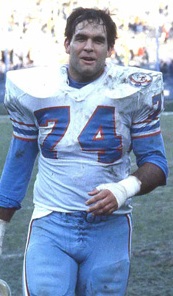 Offensive lineman Bruce Matthews was drafted ninth overall in the 1983 NFL draft and spent his entire career, 19 seasons, with the team. He was a seven-time first-team All-Pro, 14-time Pro Bowler, and won the 2001 Bart Starr Award. In addition to being inducted into the Titans Ring of Honor and having his number retired, he was also inducted into the Pro Football Hall of Fame in 2007 and selected for the NFL 100th Anniversary All-Time Team. Bruce Matthews (American football).jpg