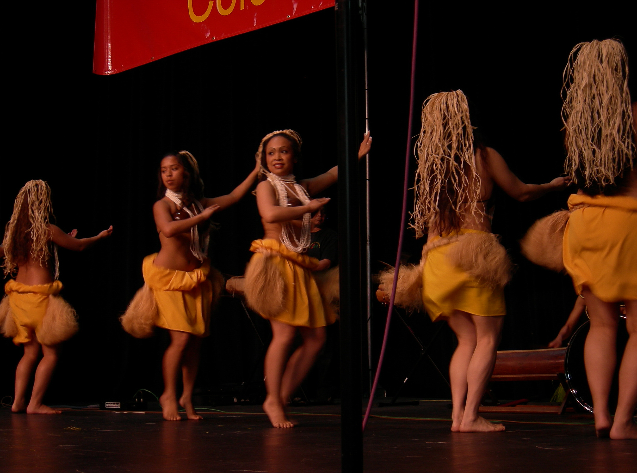 hawaiian dancer pictures