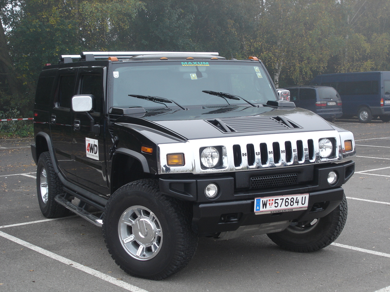 white hummer h2