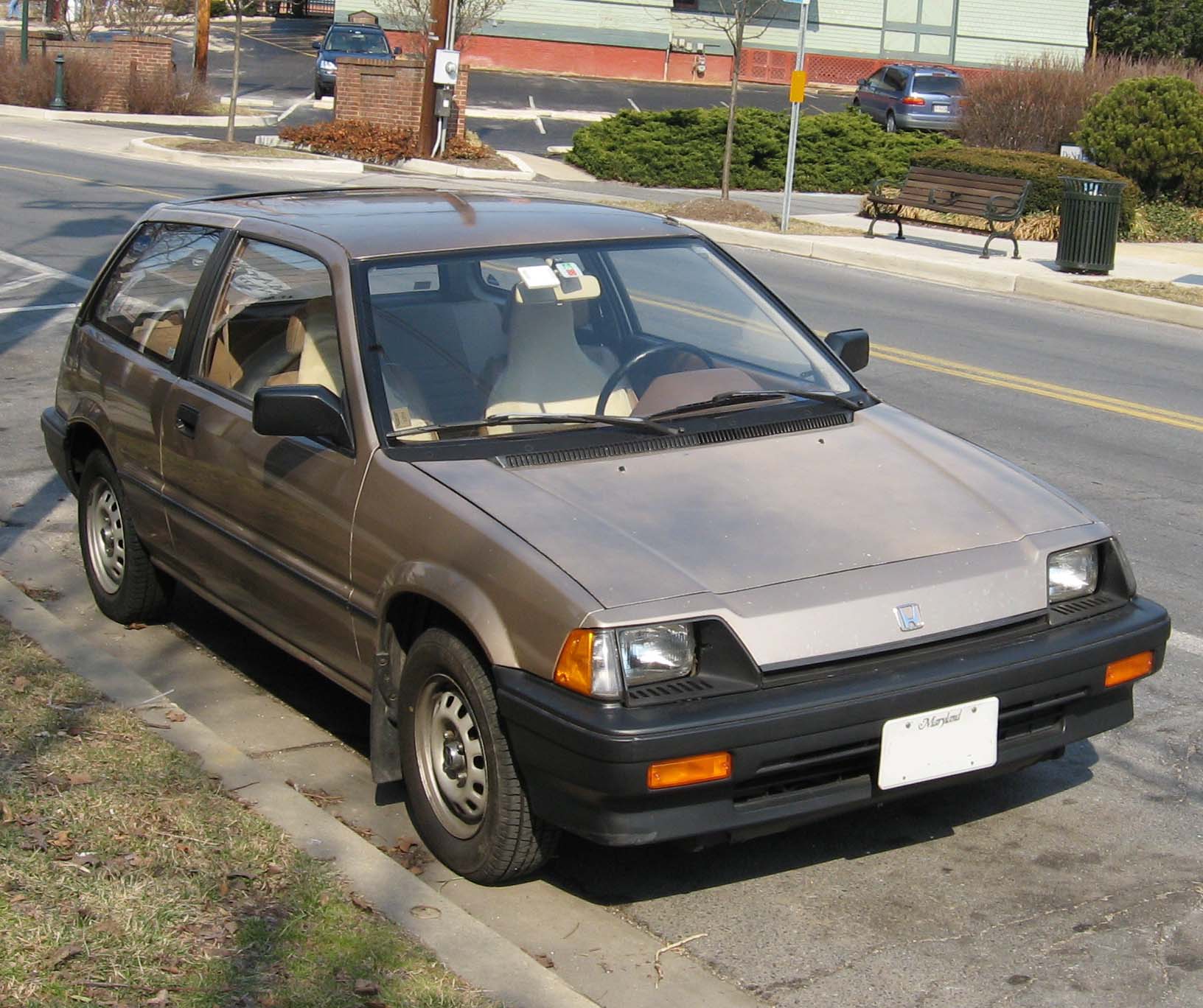 84-85_Honda_Civic_3door_front.jpg