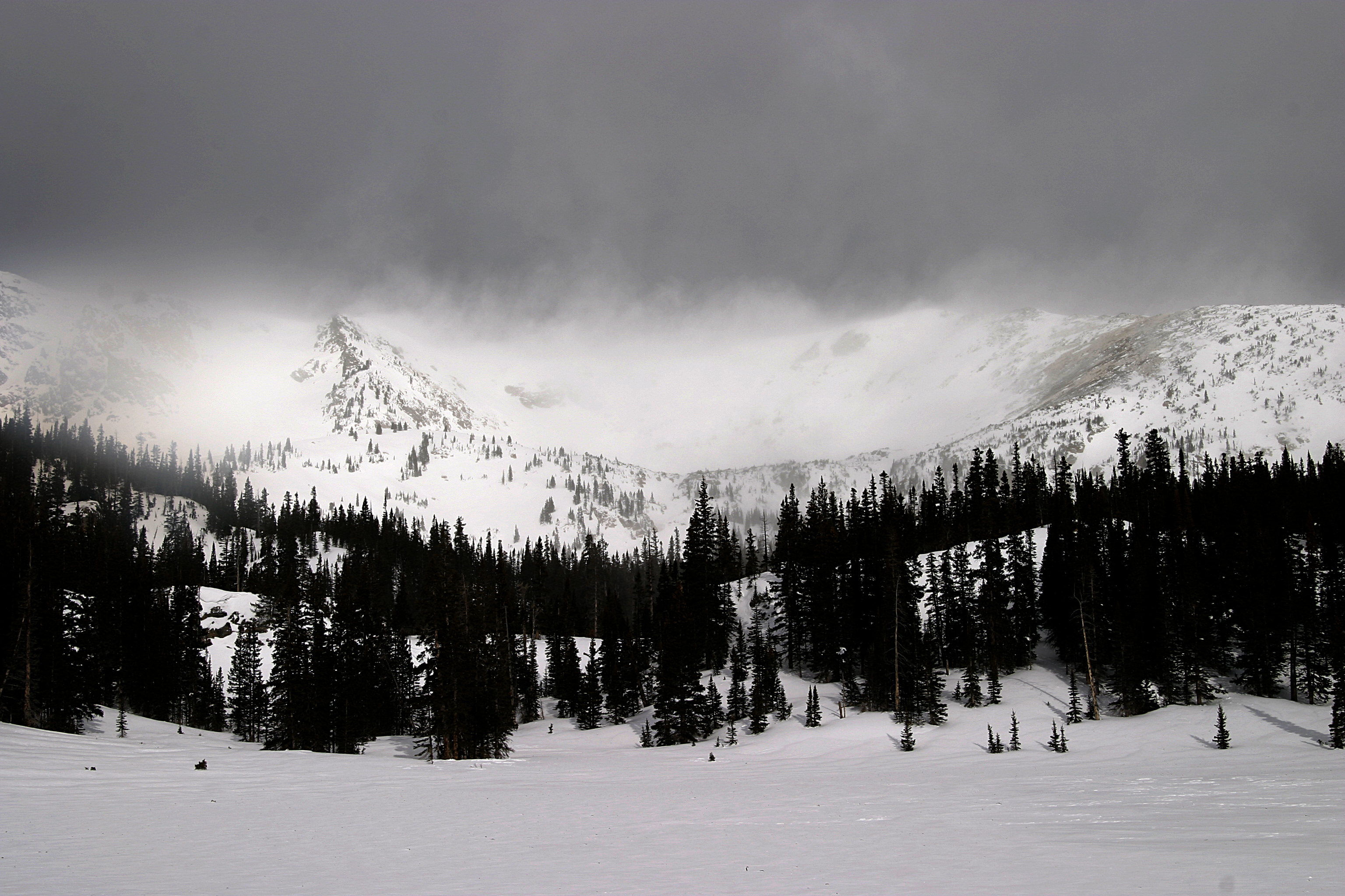 File:Snowy Mountains.jpg