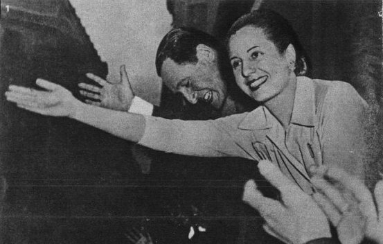 Ficheiro:Evita y Perón 05.jpg