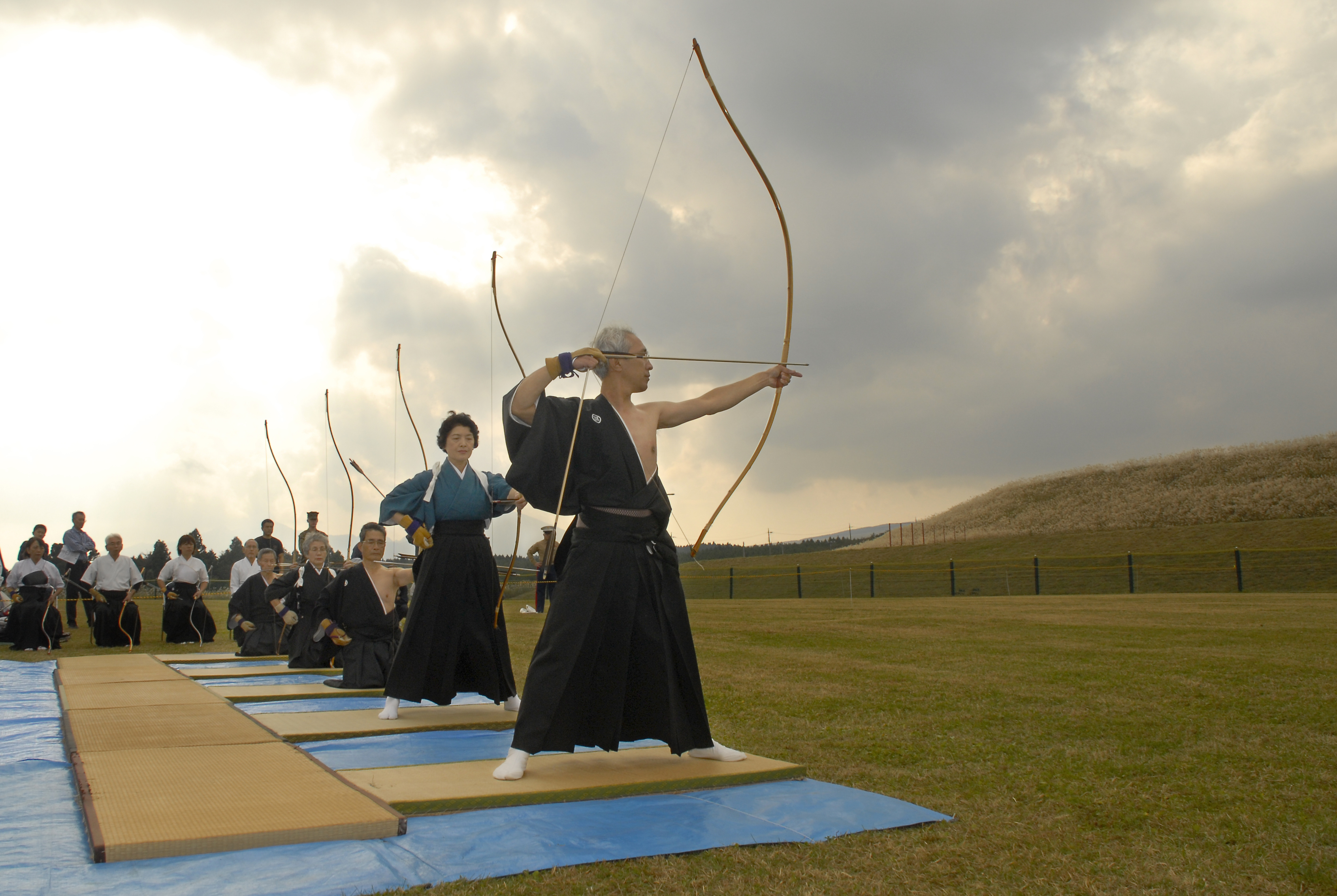 1000+ images about Kyudo meditation on Pinterest | Archery ...