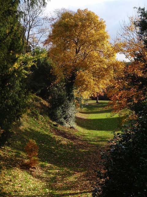 Rougemont_Gardens,_Exeter_-_geograph.org.uk_-_1048175.jpg