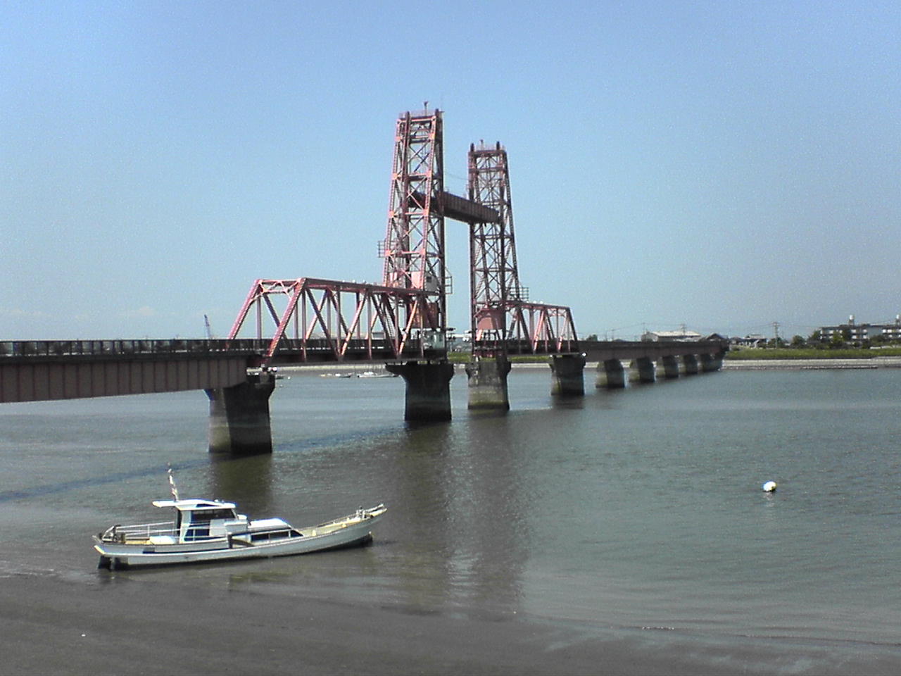 Chikugo_River_Lift_Bridge.jpg