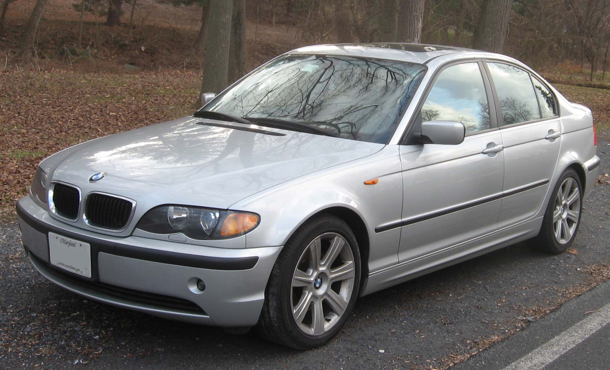 File:0205 BMW 325i sedan.jpg