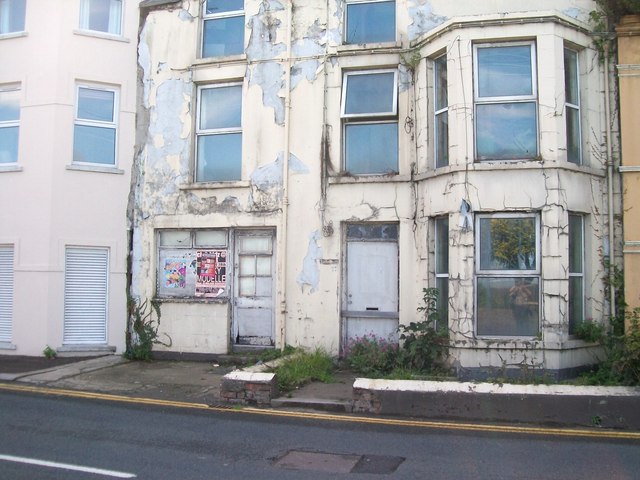 Property in need of T.L.C. on the South Promenade - geograph.org.uk - 1474366.jpg