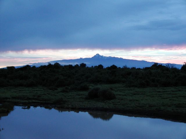 Sunrise_over_Mount_Kenya.jpg