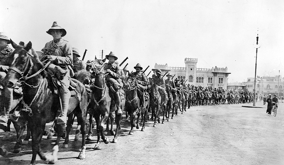 New_Zealand_Mounted_Brigade_Cairo_1914.j