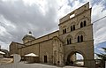 Chrám sv. Mikuláše a brána Ventimiglia