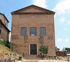 Curia Iulia front