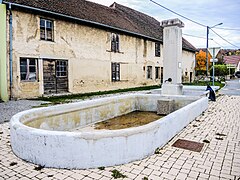 Fontaine place du centre.