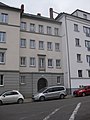 Wohnhaus in geschlossener Bebauung in Ecklage (bauliche Einheit mit Uferstraße 42)
