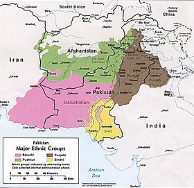 Les frontières internationales et les groupes ethniques vers 1980. En rose, les Baloutches.