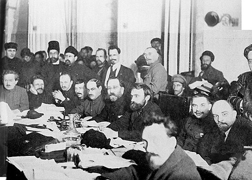 Presidium of a 9th Congress of the Russian Communist Party (Bolsheviks).jpg