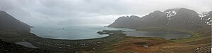 Blick auf das Kopfende der Elsehul (links) und die Inner Bay (rechts)