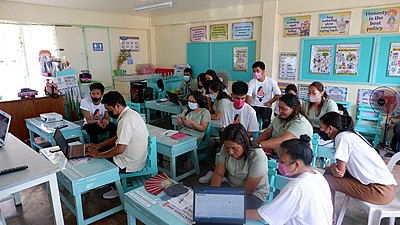 Teachers and Wiki volunteers at Bislig Elementary School during the Wiki Advocates PH Outreach Activity